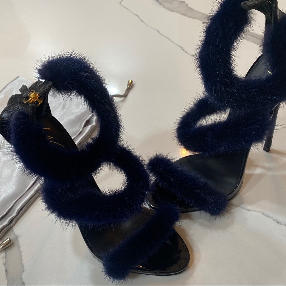 Giuseppi Zanati Fur Heels